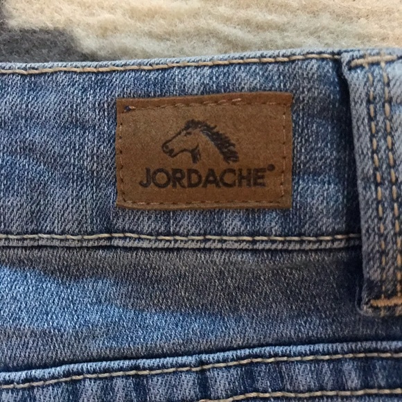 NWOT JORDACHE Premium Stretch Midi Shorts - Picture 12 of 12
